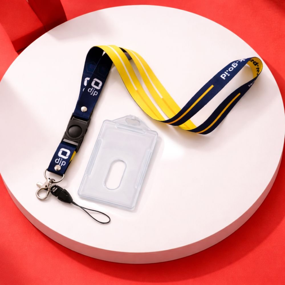 Nametag Mika NSM 001